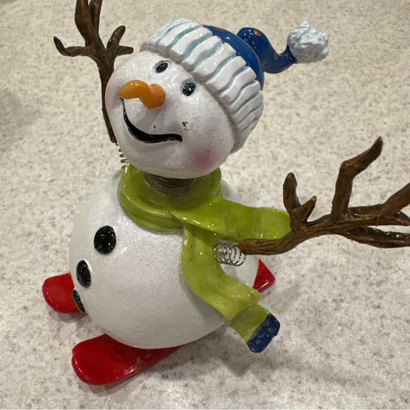 Fritz and Floyd essentials jiggling Christmas snowman - Picture 2 of 11